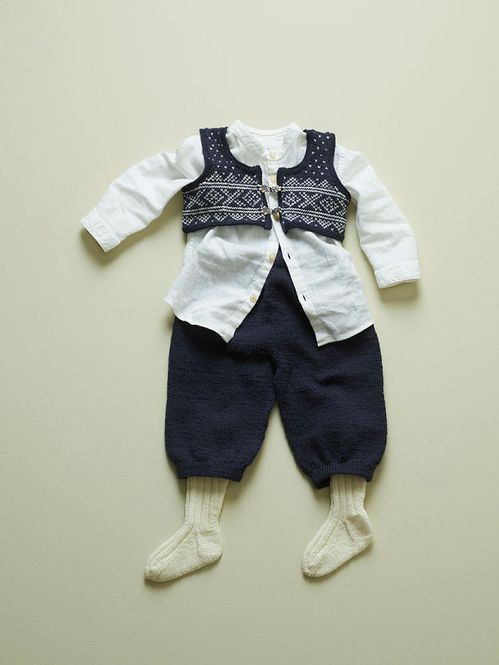 Hovedbilde Setesdalvest og nikkers (blå) | Strikkepakke