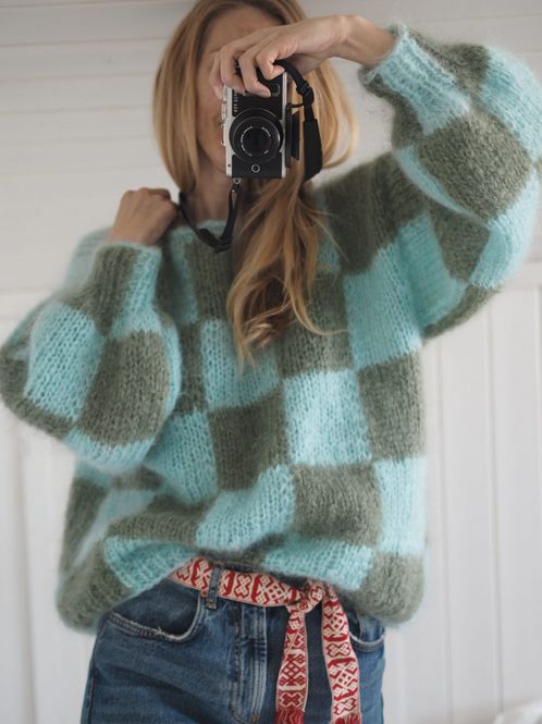 Hovedbilde Square Sweater av Tove Lindtein | Strikkepakke