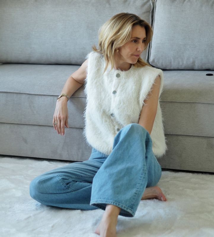 Fuzzy vest i Basta av Tove Lindtein | Strikkepakke