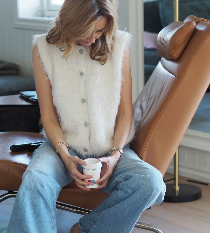 Fuzzy vest i Basta av Tove Lindtein | Strikkepakke